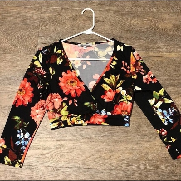 None Tops - 3/4 Sleeve Crop Top